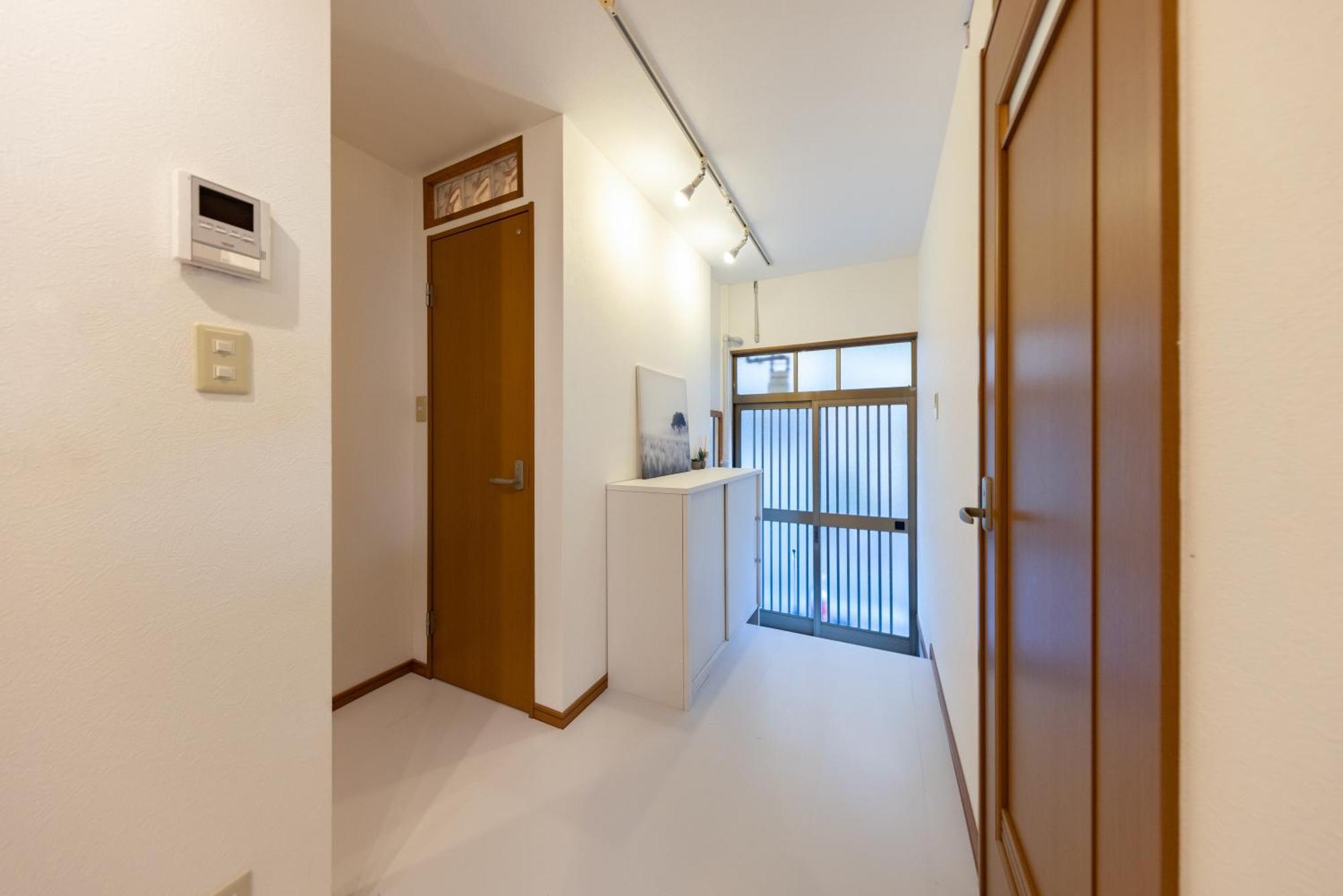 Apartment 1棟貸切,難波まで2駅4分,京セラドーム徒歩圏内,最大7名まで利用可,usjまで4駅,uihouse